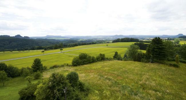 Panorama-Apartments Weinberghaus Mittelndorf ภายนอก รูปภาพ