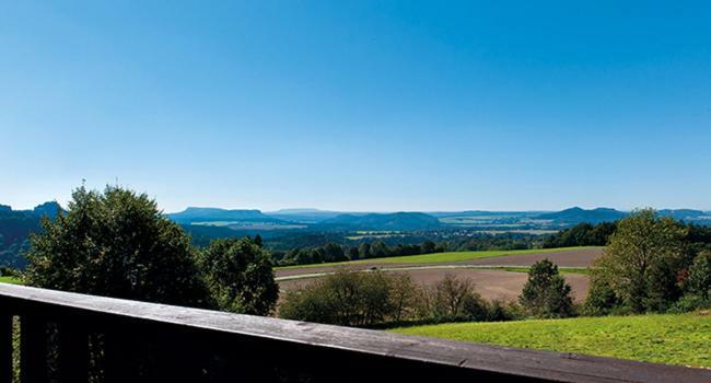 Panorama-Apartments Weinberghaus Mittelndorf ภายนอก รูปภาพ