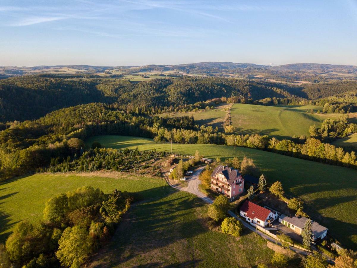 Panorama-Apartments Weinberghaus Mittelndorf ภายนอก รูปภาพ