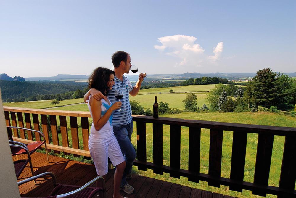 Panorama-Apartments Weinberghaus Mittelndorf ภายนอก รูปภาพ